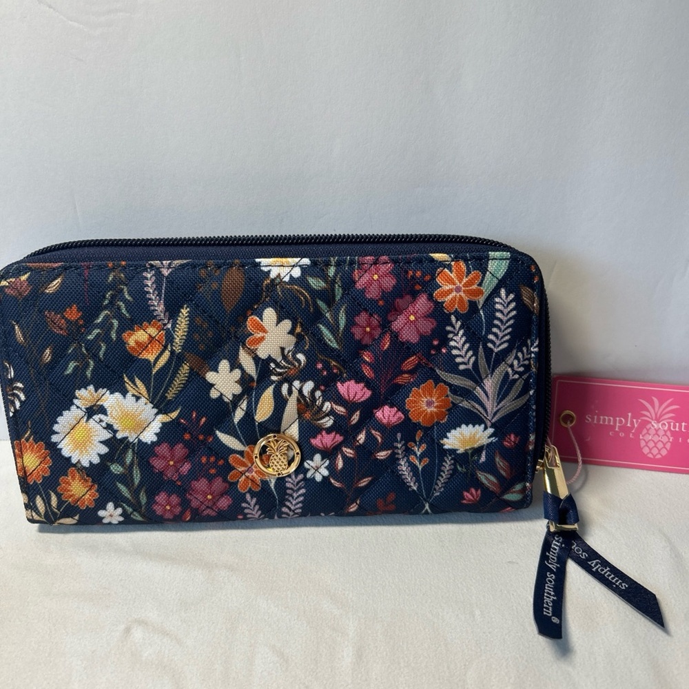 Simply Southern Navy Floral Wallet  New With Tag